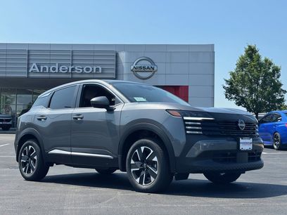 New 2025 Nissan Kicks SV