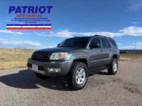 Used 2004 Toyota 4Runner SR5 image 1