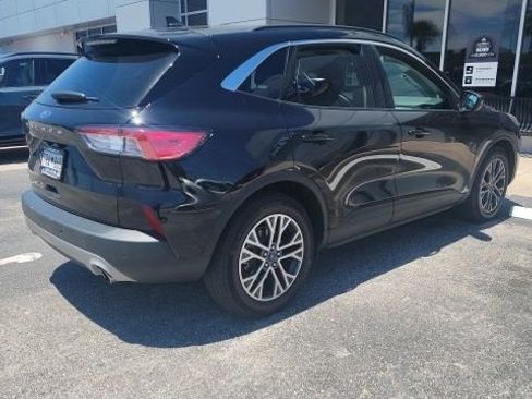 Used 2022 Ford Escape SEL w/ Technology Package FWD image 7