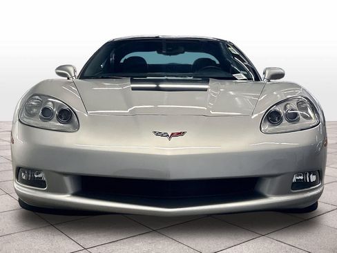Used 2007 Chevrolet Corvette Coupe RWD image 3