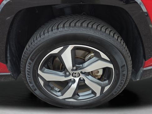 Certified 2022 Toyota RAV4 SE w/ Weather & Moonroof Package AWD/4WD image 36