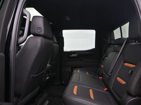 Used 2024 GMC Sierra 1500 AT4 w/ Technology Package AWD/4WD image 11