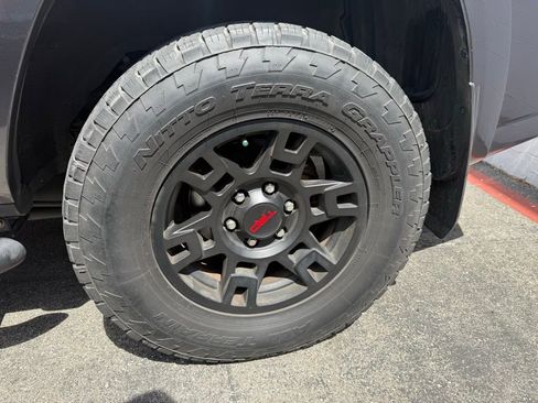 Used 2023 Toyota 4Runner SR5 Premium w/ Moonroof Package image 5