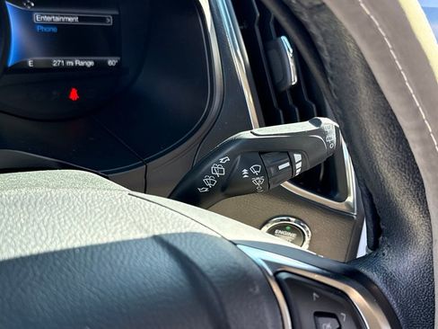 Used 2023 Ford Edge Titanium image 23