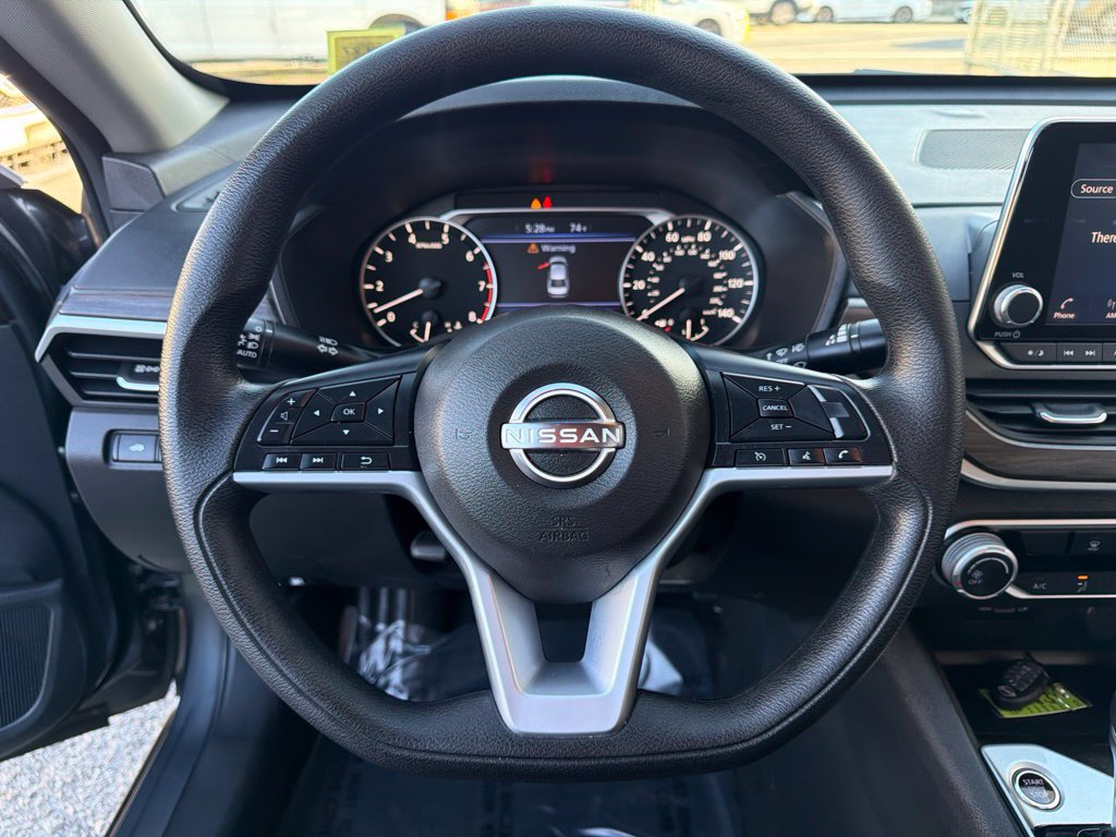 Used 2025 Nissan Altima 2.5 SV AWD/4WD image 29