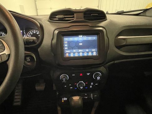 Used 2019 Jeep Renegade Sport w/ Sport Appearance Group AWD/4WD image 30