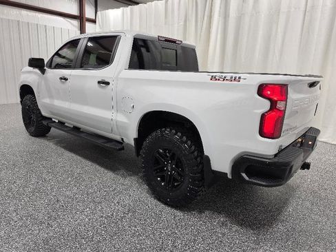 Used 2024 Chevrolet Silverado 1500 LT Trail Boss w/ Convenience Package II image 7