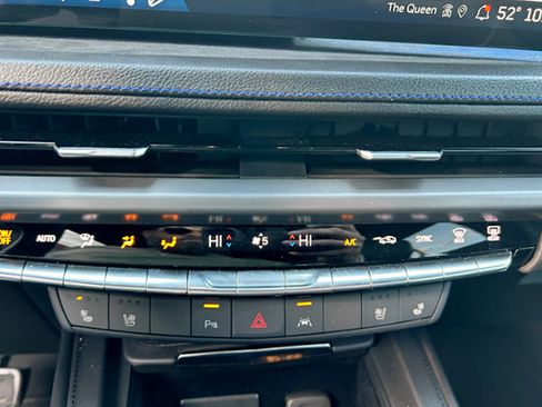 Used 2024 Cadillac XT4 Sport image 21