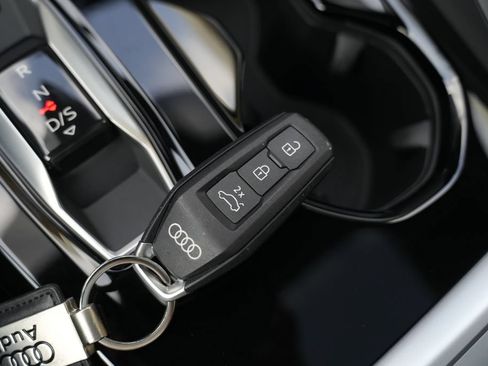 Used 2025 Audi Q5 Premium Plus w/ Premium Plus AWD/4WD image 61