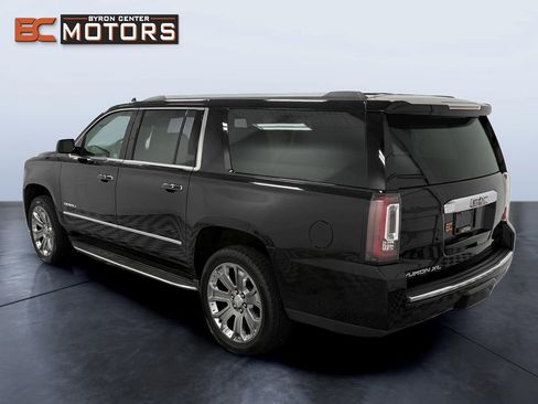 Used 2016 GMC Yukon XL Denali AWD/4WD image 4