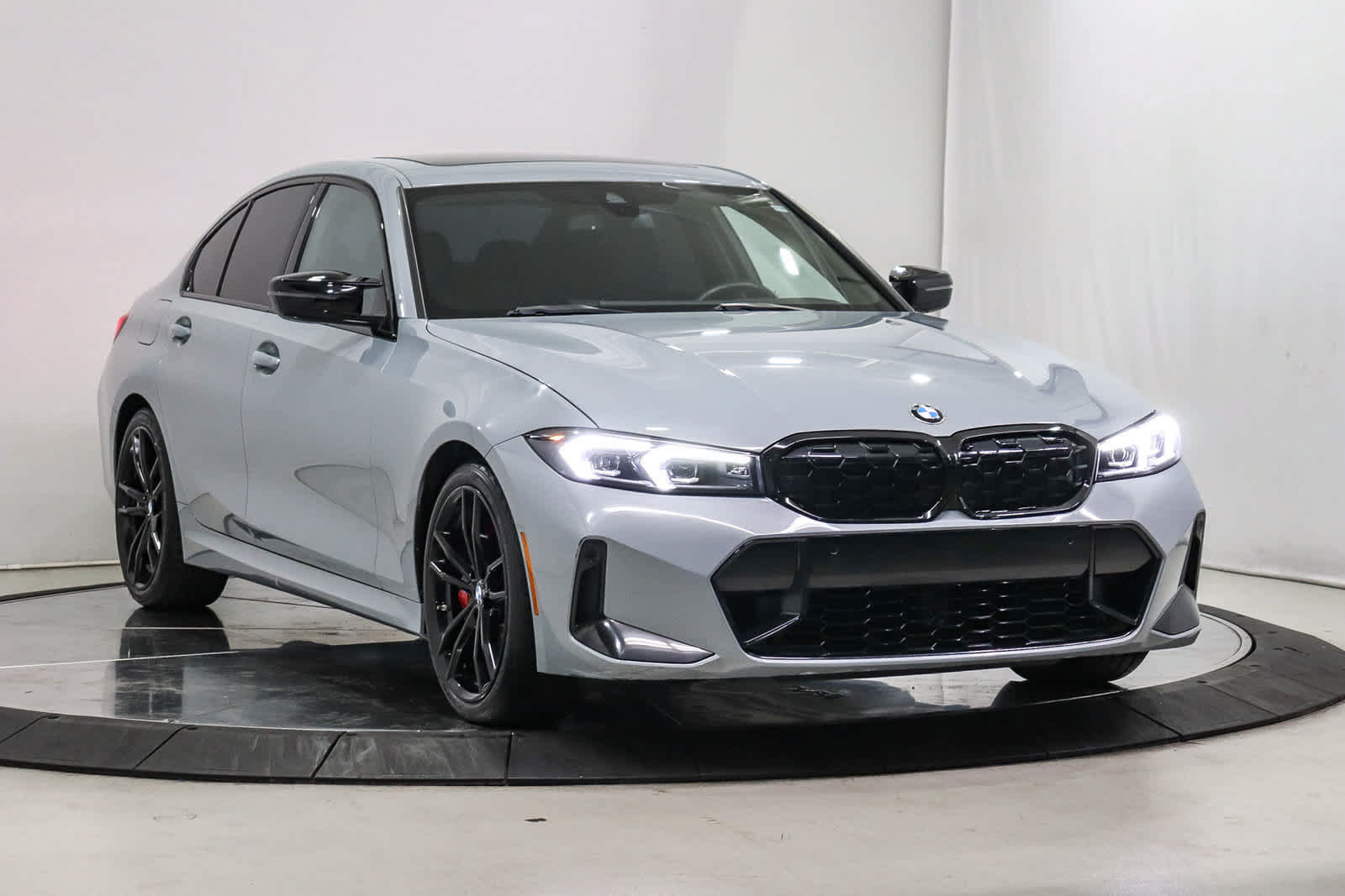 Used 2024 BMW M340i w/ Premium Package RWD image 3