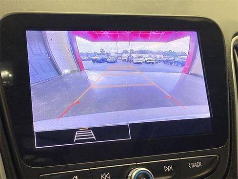 Used 2024 Chevrolet Malibu LT image 26