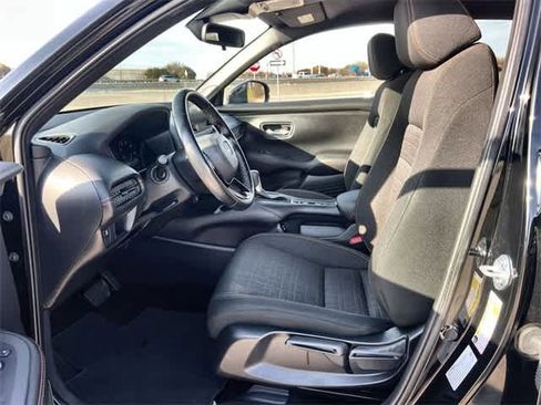 Certified 2025 Honda HR-V Sport image 11