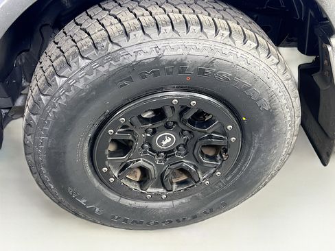 Used 2021 Ford Bronco Wildtrak image 30