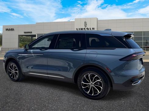 New 2026 Lincoln Nautilus Premier w/ Equipment Group 102A AWD/4WD image 5