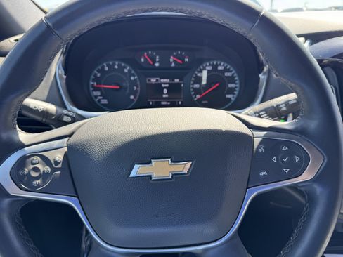 Certified 2023 Chevrolet Traverse LT FWD image 22
