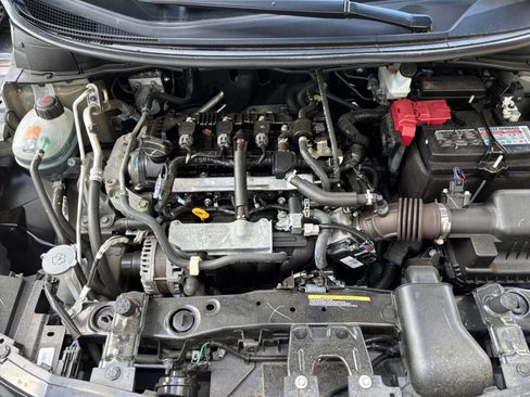 Used 2025 Nissan Versa SV FWD image 27