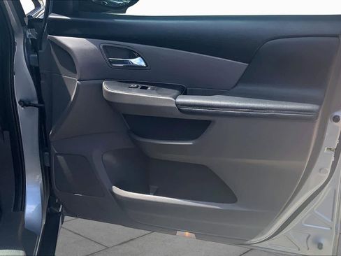 Used 2017 Honda Odyssey EX-L image 23
