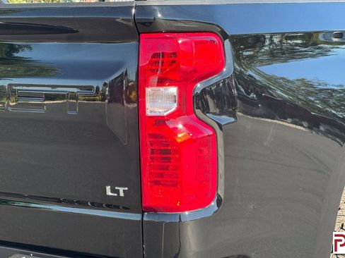 Certified 2025 Chevrolet Silverado 1500 LT AWD/4WD image 33