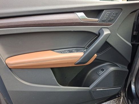 Certified 2022 Audi Q5 2.0T Premium Plus image 12