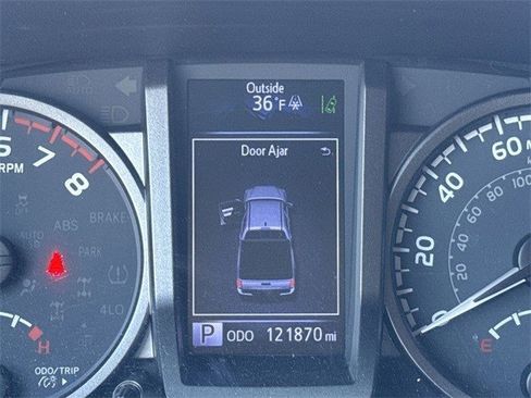 Used 2020 Toyota Tacoma TRD Sport image 15