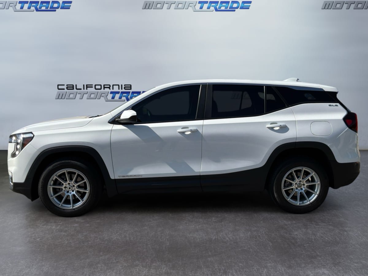Used 2022 GMC Terrain SLE FWD image 8