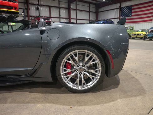 Used 2017 Chevrolet Corvette Z06 RWD image 5