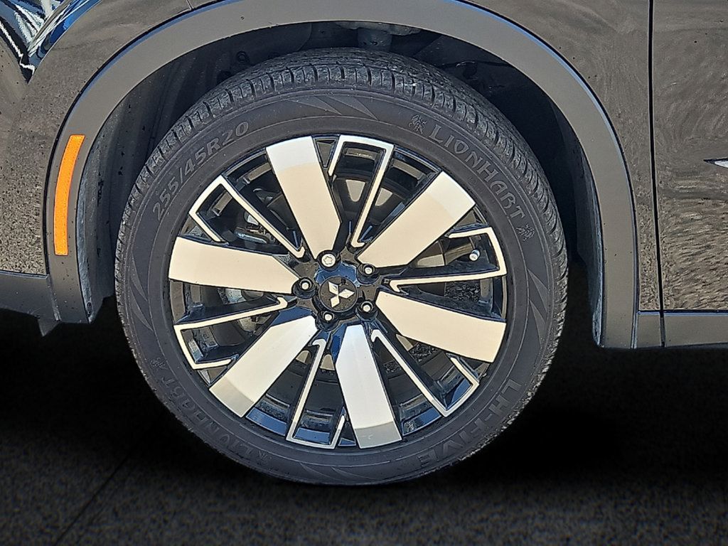 Used 2025 Mitsubishi Outlander SE AWD/4WD image 8
