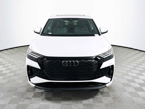 Certified 2023 Audi Q4 e-tron Prestige w/ Black Optic Package image 2