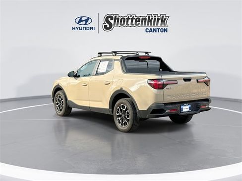 Used 2023 Hyundai Santa Cruz SEL Premium image 6