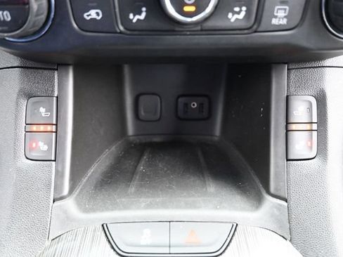 Used 2019 GMC Acadia SLT AWD/4WD image 17