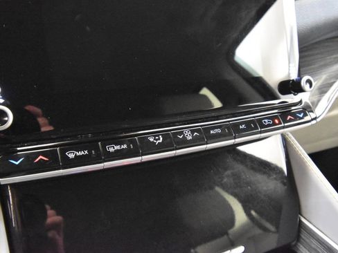 Used 2022 Jeep Wagoneer Series II image 21