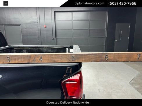 Used 2021 Toyota Tacoma SR5 w/ Trail Edition image 48