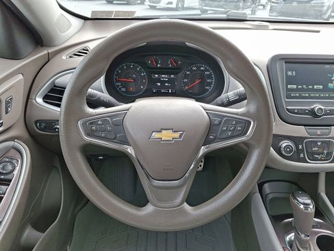 Used 2017 Chevrolet Malibu LS image 20