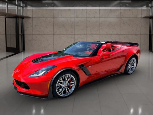 Used 2015 Chevrolet Corvette Z06 w/ 3LZ Preferred Equipment Group RWD image 7