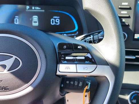 New 2026 Hyundai Elantra SE FWD image 26