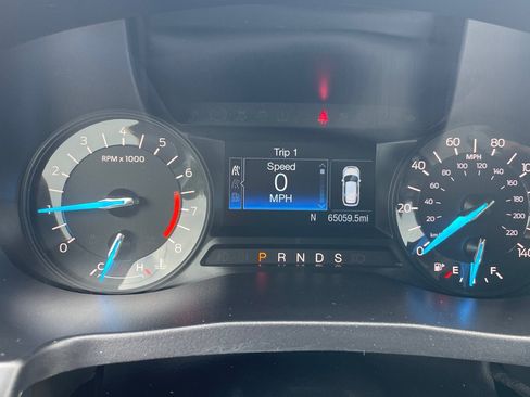 Used 2018 Ford Explorer XLT FWD image 13