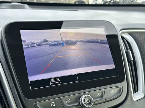 Used 2024 Chevrolet Malibu LT image 21