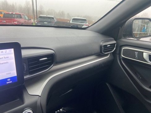 Certified 2020 Ford Explorer XLT w/ Equipment Group 202A image 20