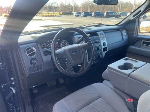 Used 2011 Ford F150 XLT w/ XLT Chrome Pkg image 16