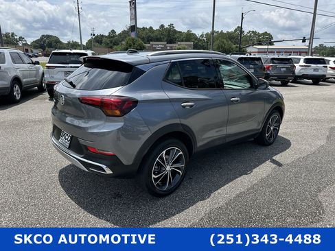 Used 2020 Buick Encore GX Essence image 5