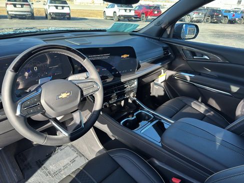 New 2026 Chevrolet Traverse High Country image 13