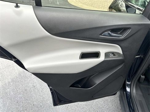 Used 2020 Chevrolet Equinox LT image 21