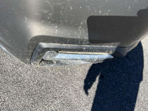 Used 2018 Subaru Forester 2.5i Touring AWD/4WD image 9