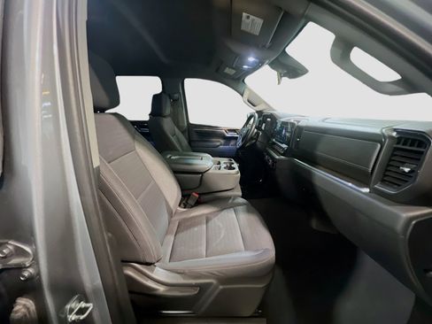 Used 2023 Chevrolet Silverado 1500 LT RWD image 19