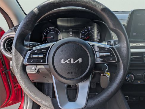 Used 2024 Kia Forte LXS image 19