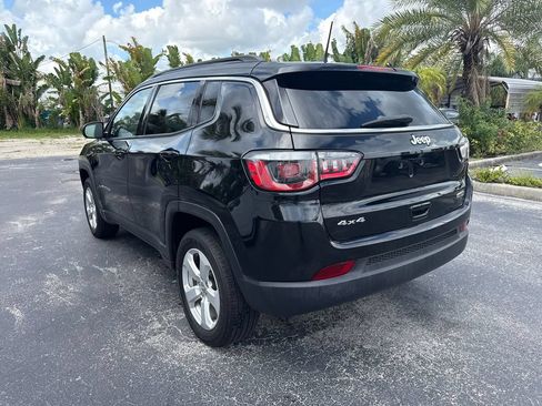 Used 2020 Jeep Compass Latitude AWD/4WD image 3