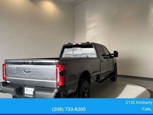 Used 2024 Ford F350 Lariat w/ Sport Appearance Package image 8