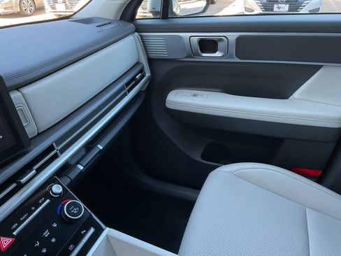 Used 2025 Hyundai Santa Fe SEL image 41