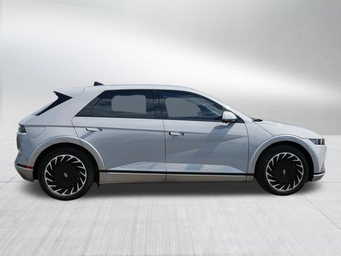 Certified 2024 Hyundai Ioniq 5 Limited AWD/4WD image 8